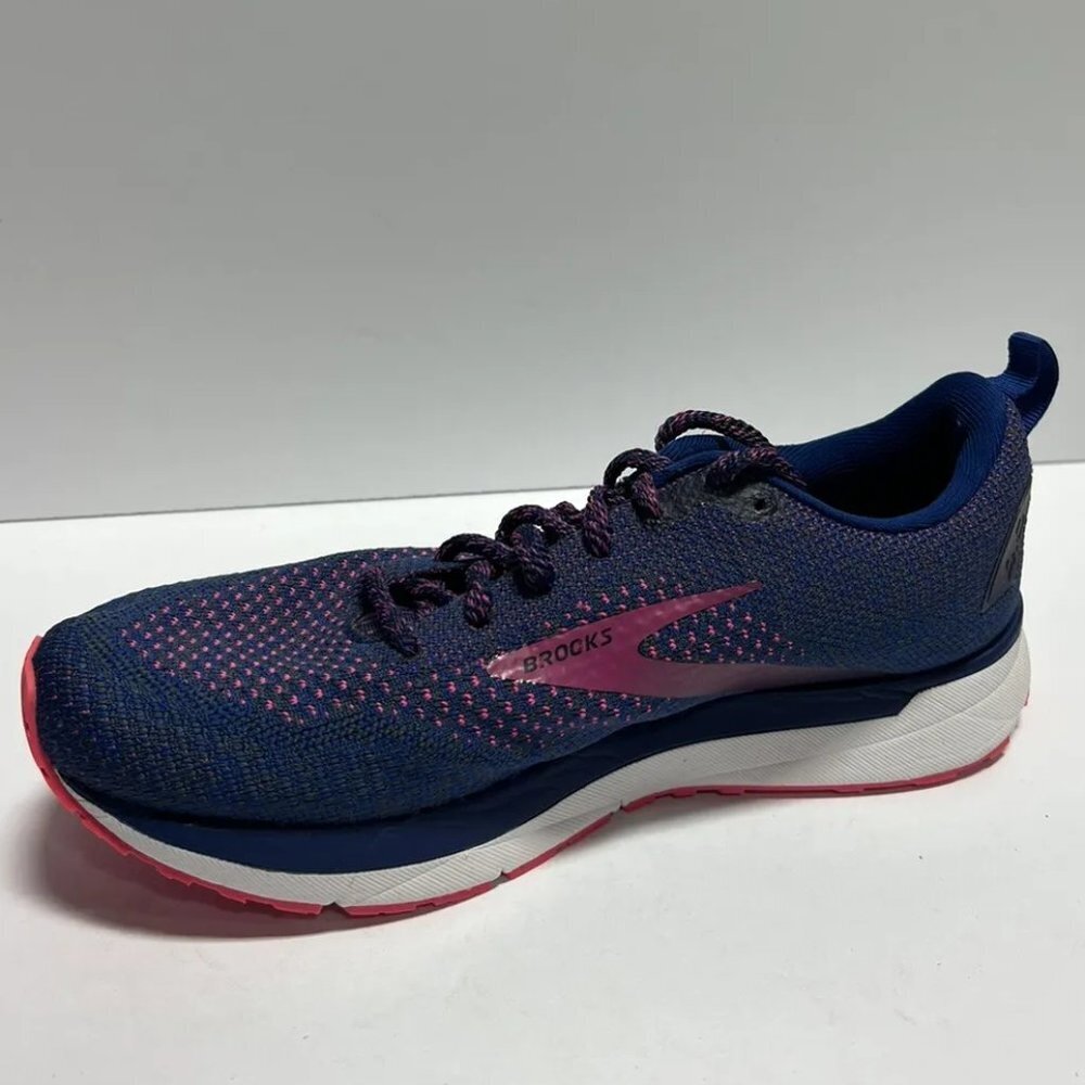 Brooks Women's Revel 4 Running Shoes, Size 8.5 M